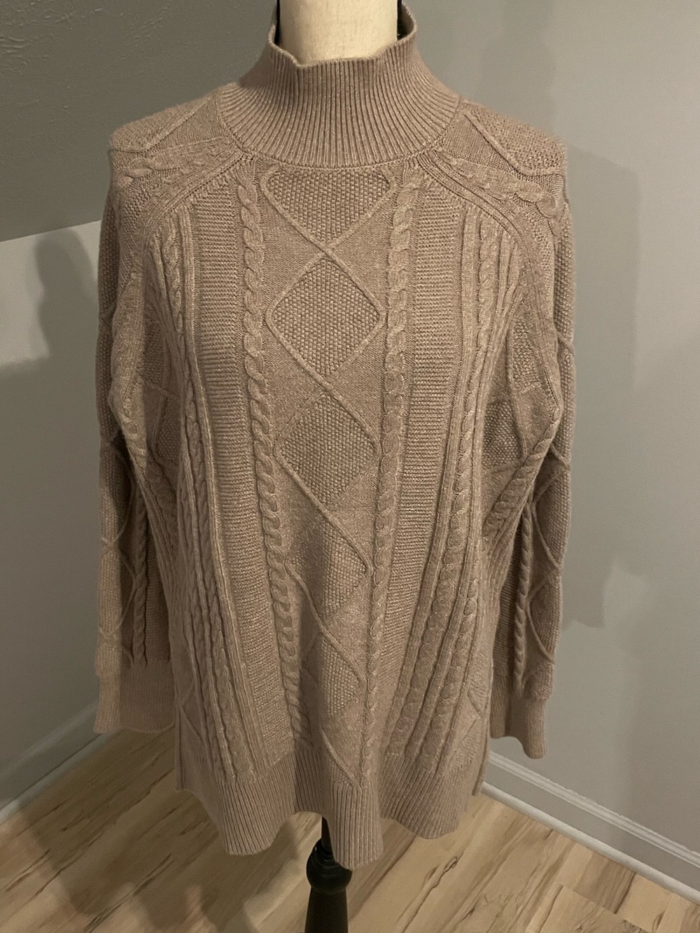 Philosophy Cable Knit Mock Neck Tunic Sweater Size Medium Beige Super Soft
